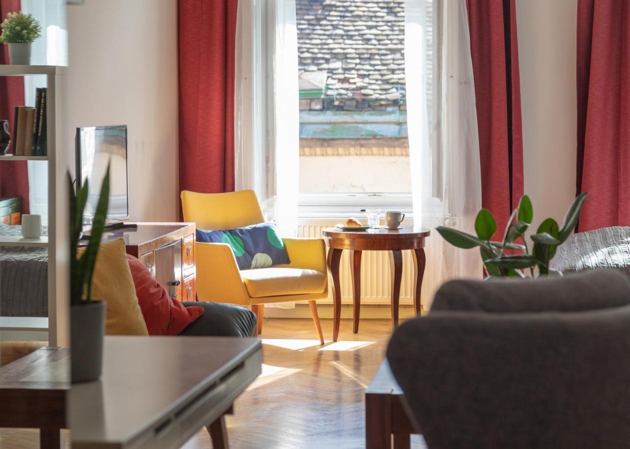 Bright & Spacious Loft With Basilica View ブダペスト エクステリア 写真