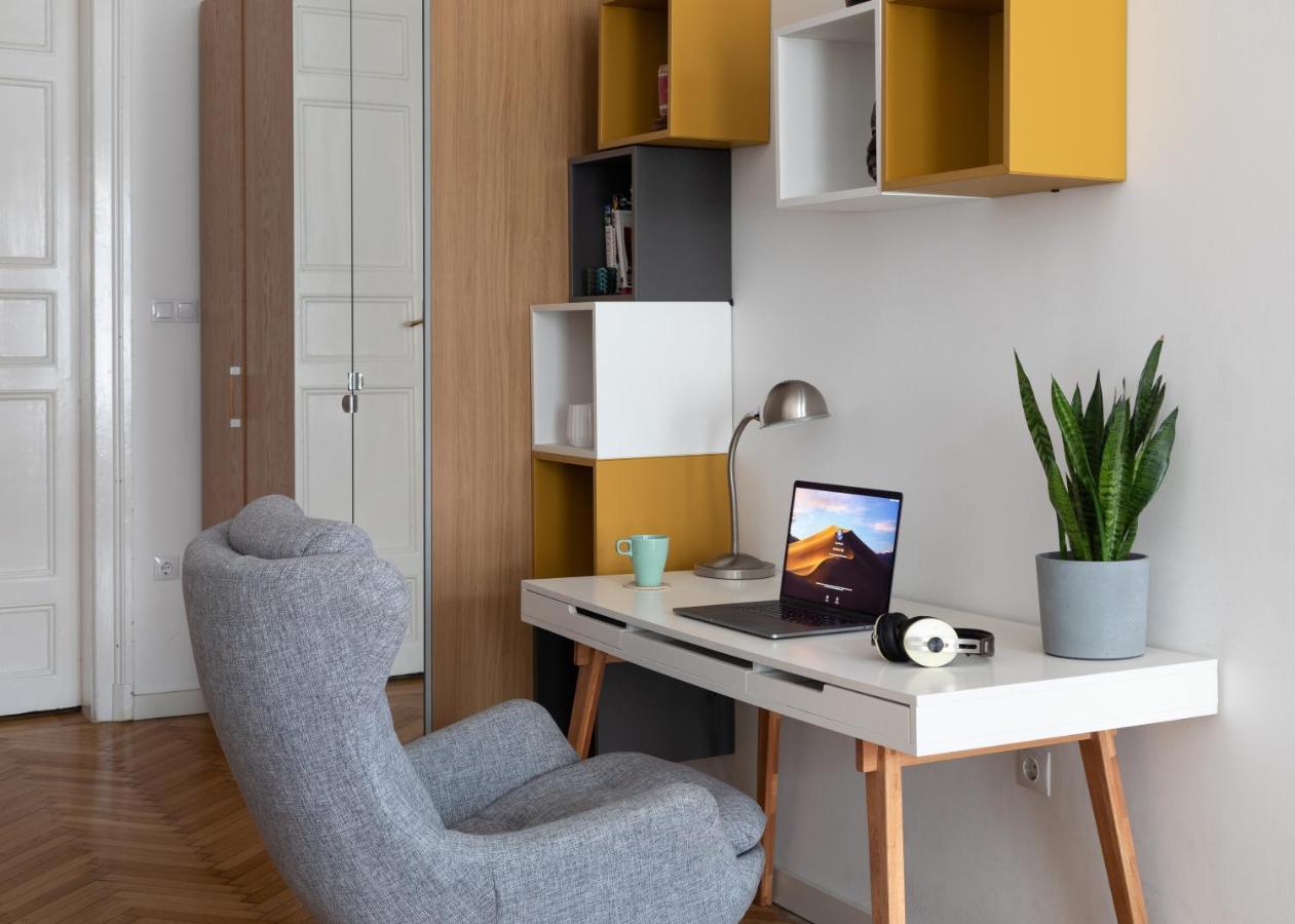 Bright & Spacious Loft With Basilica View ブダペスト エクステリア 写真