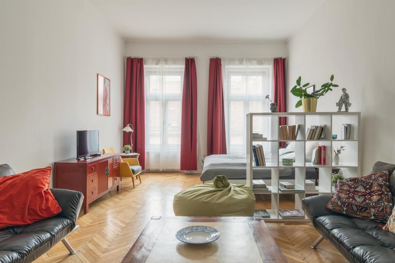 Bright & Spacious Loft With Basilica View ブダペスト エクステリア 写真