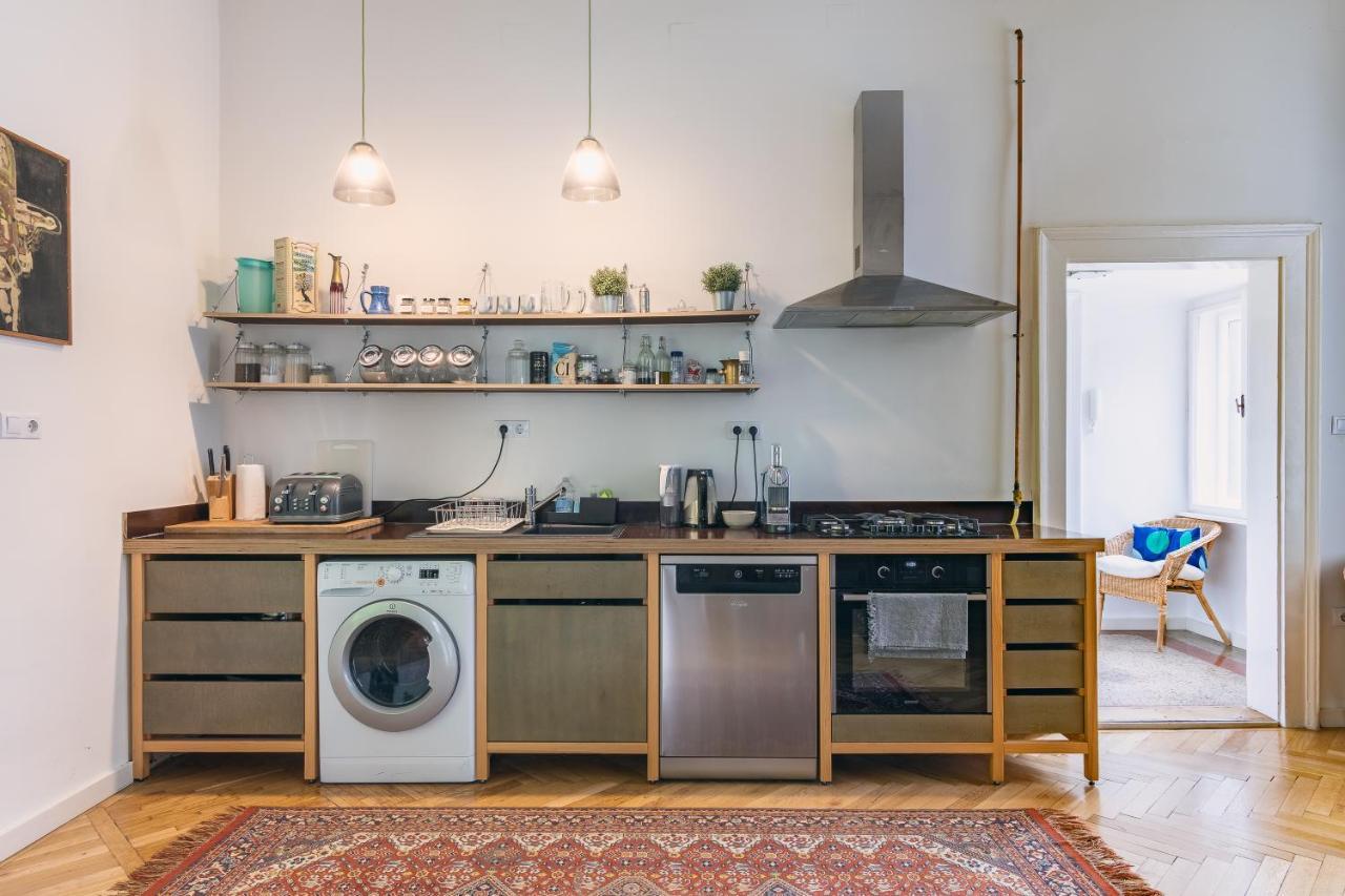 Bright & Spacious Loft With Basilica View ブダペスト エクステリア 写真