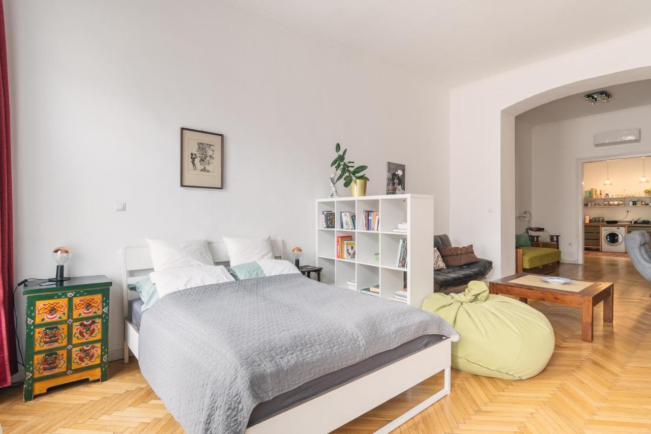 Bright & Spacious Loft With Basilica View ブダペスト エクステリア 写真