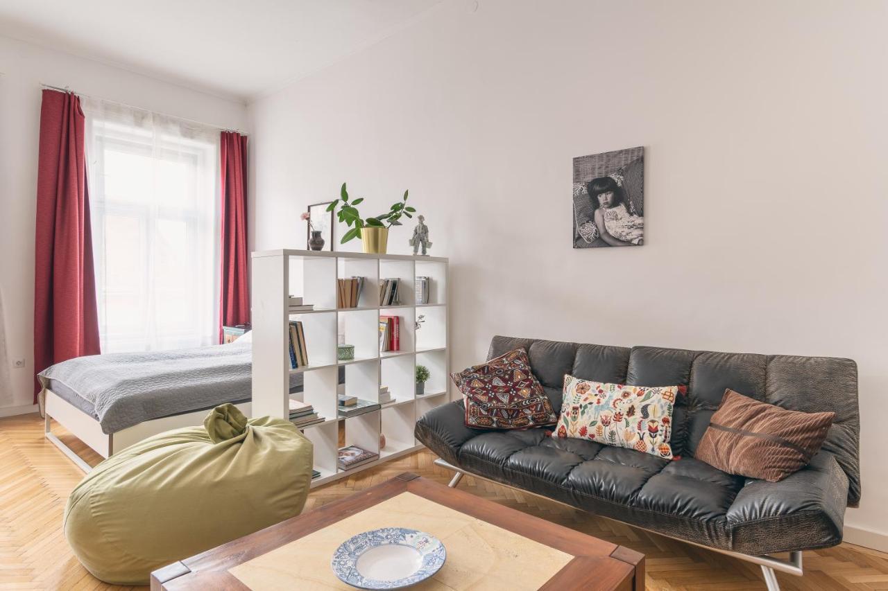 Bright & Spacious Loft With Basilica View ブダペスト エクステリア 写真